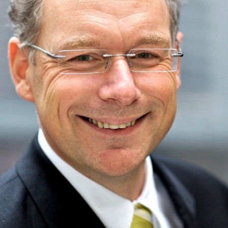 Dr. Carsten-Patrick Meier ist Geschäftsführer und Inhaber von Kiel Economics